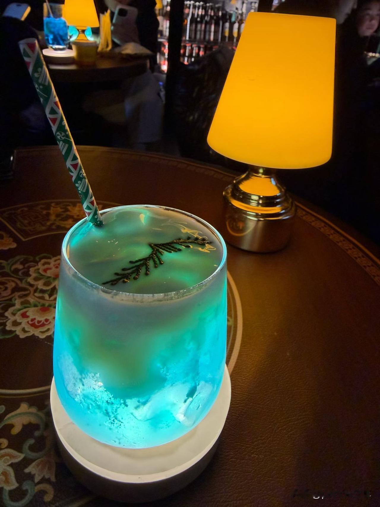 横版视频
没了中视频合作伙伴计划，这横版视频就成了鸡肋，食之无味，弃之可惜。
以