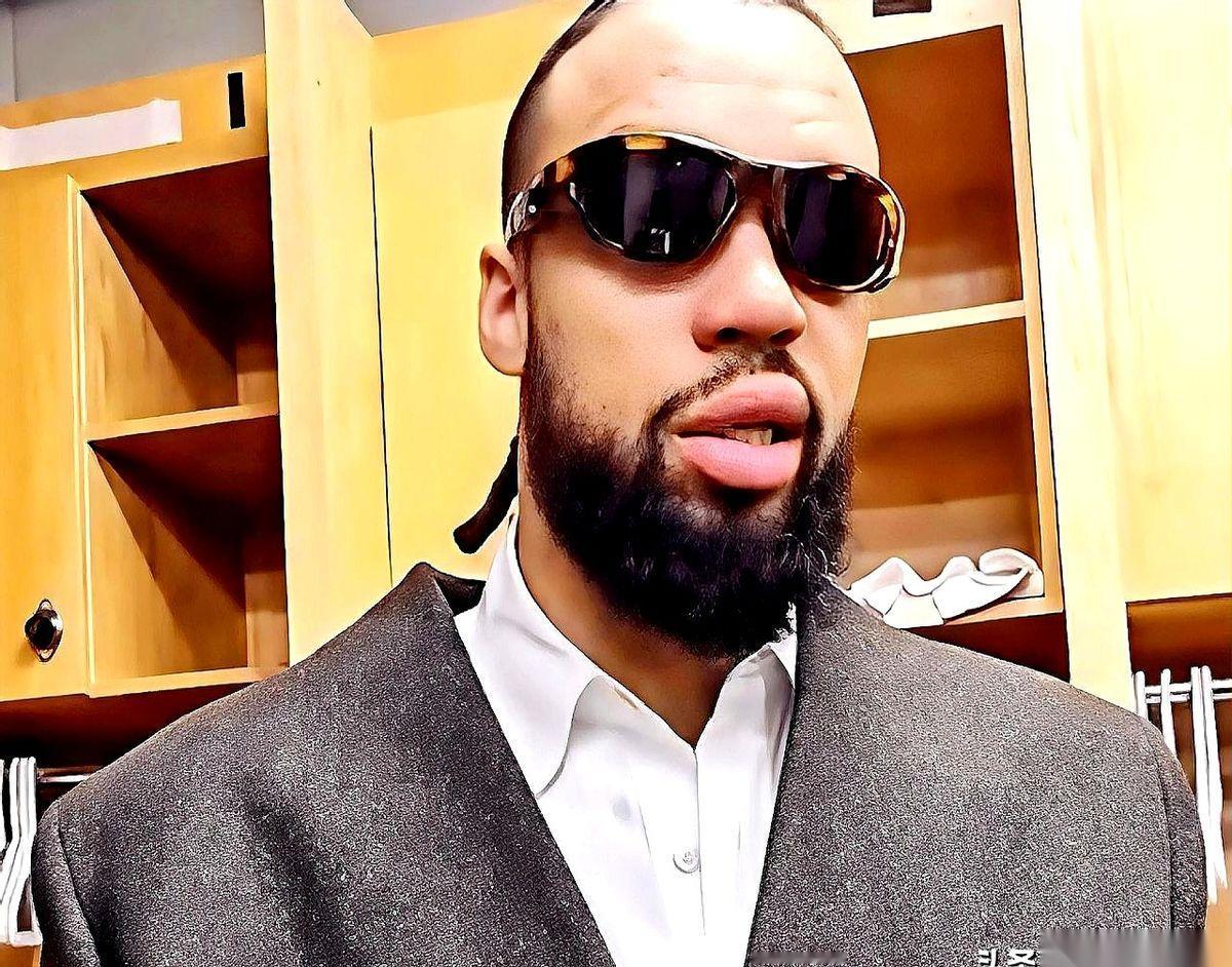 狄龙赛后说，他今天打得太软了。
我当时就想，哥们儿，你们输了快50分，你管这叫“