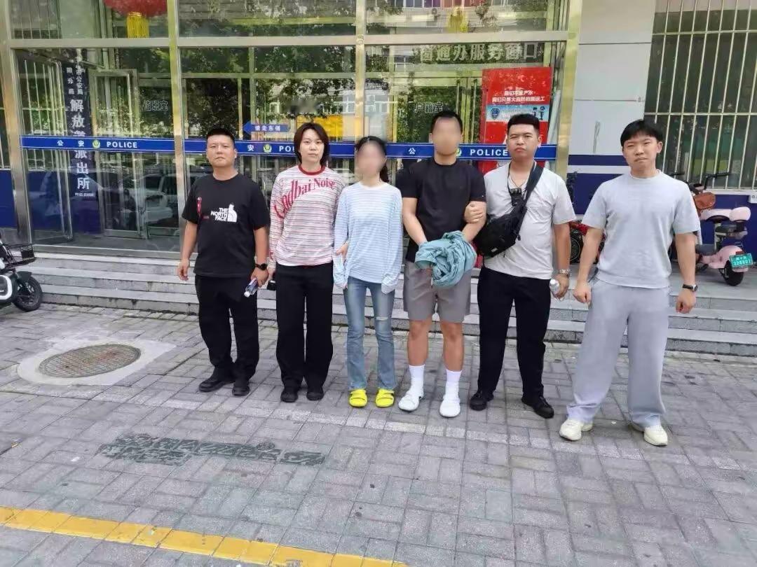 同一个被窝睡不出两种人！天津情侣伪造肠胃炎诊断书，敲诈50余家餐厅获利2万余元