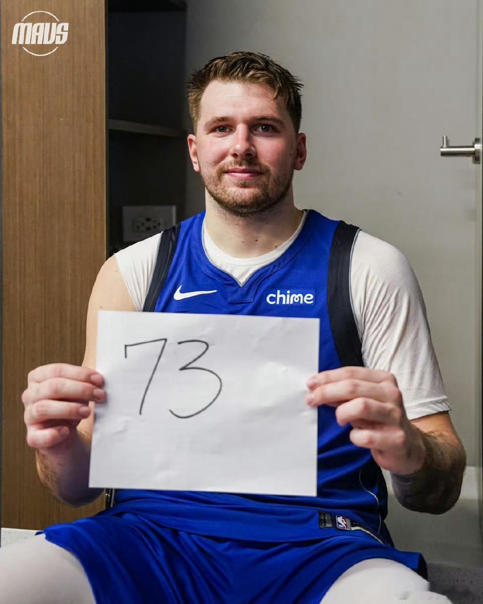 MFFL 戴维斯参加节目。“当我打比赛时我会想：‘好吧，那你每晚都得拿个50分才