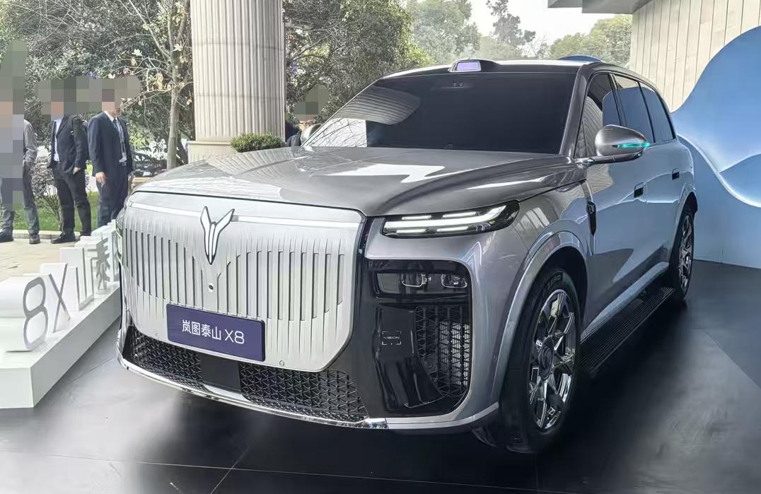 岚图泰山X8最新消息：预计上半年上市，多项核心配置曝光
 
岚图泰山X8作为高端