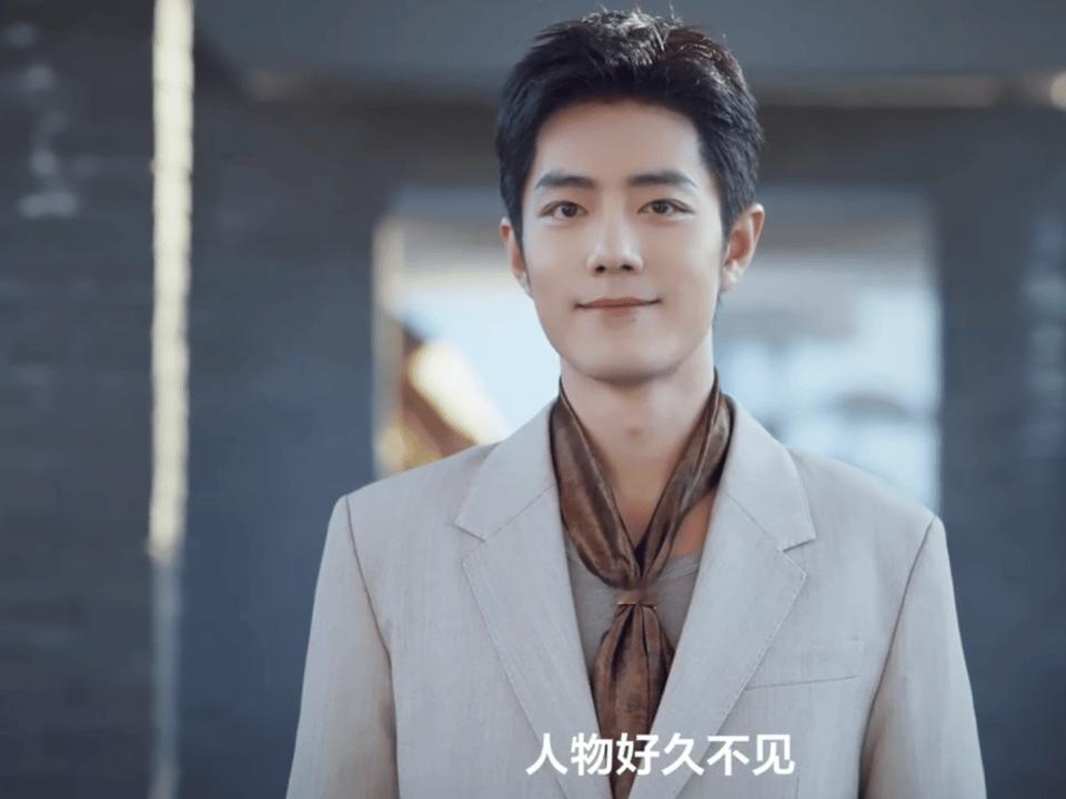 真的很有那种男友到老公的感觉。比起五年前熟男的魅力更强烈了，从容，气场更强。也真