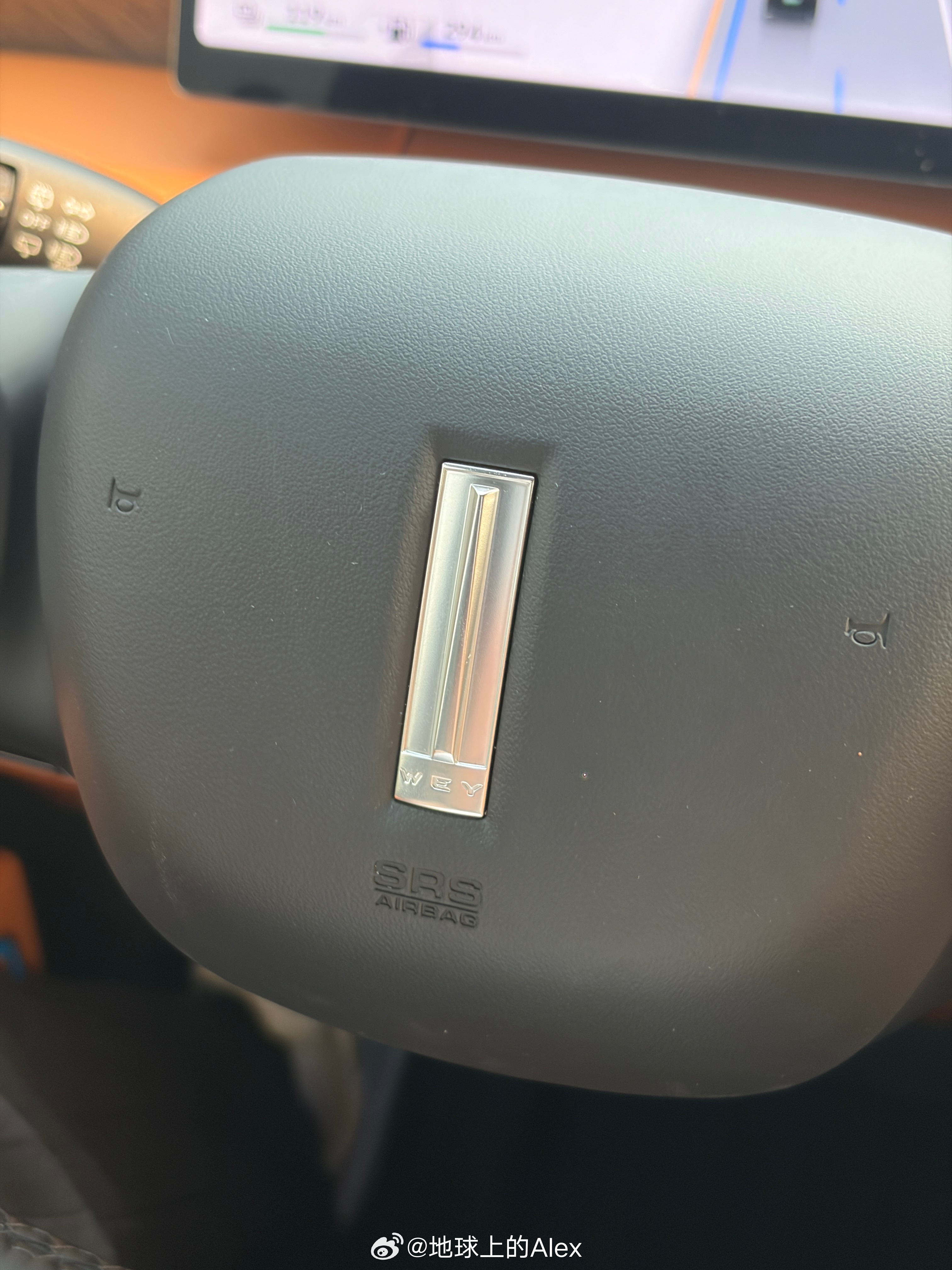 爽试一台车，感受一下大家猜猜是什么车？