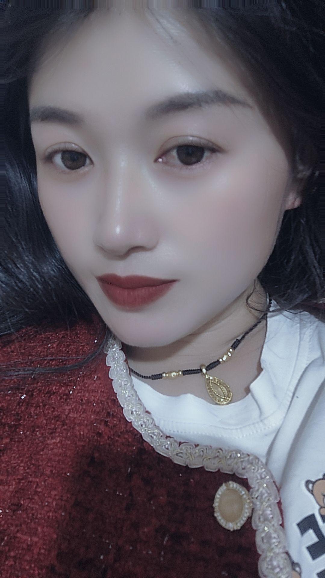 曾经的我很善良，也很真诚，很心软，是现实让我看透人性，是教训让我看清人...