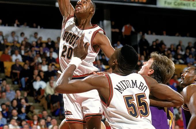 NBA历史上曾出现159次系列赛0-3落后，没有一支球队完成翻盘：G4或G5结束
