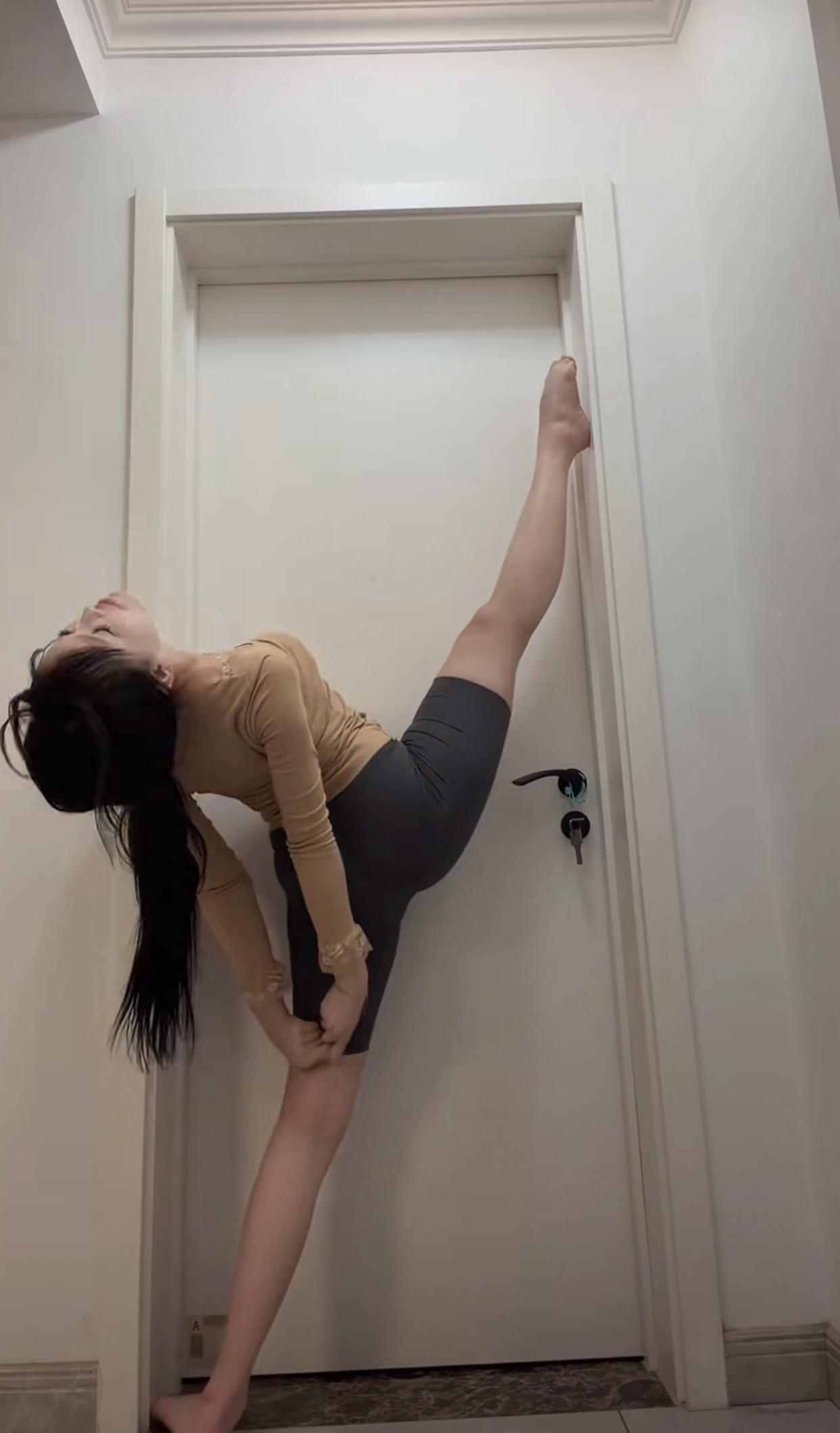 坚持做瑜伽对女生的好处有哪些?