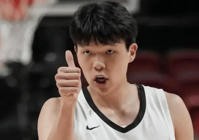 这下篮协算是彻底“摆烂”了！
今天下午中国篮协正式发布公告：同意杨瀚森不参加亚洲