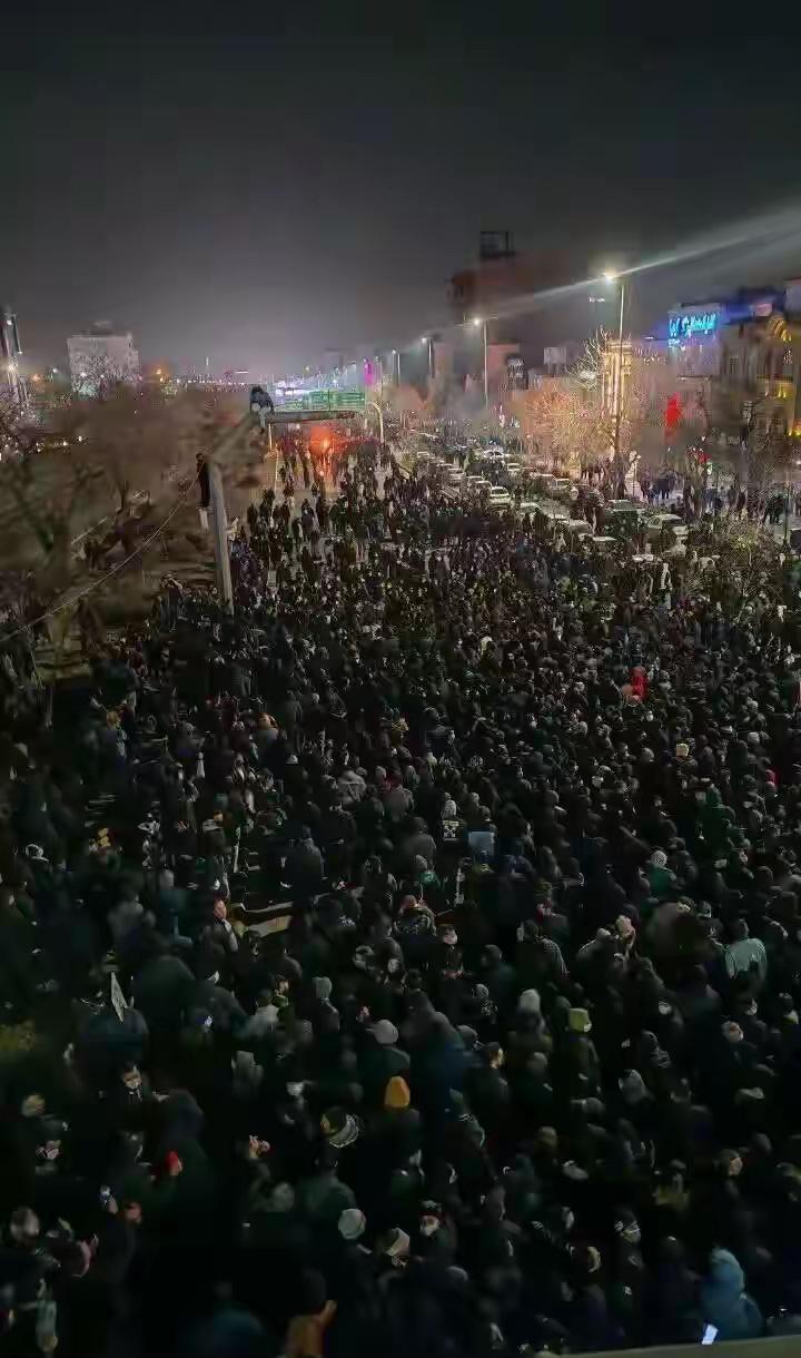 伊朗爆发大规模抗议，当局把责任归结为外部势力在背后煽动，古巴爆发抗议时也称是他国