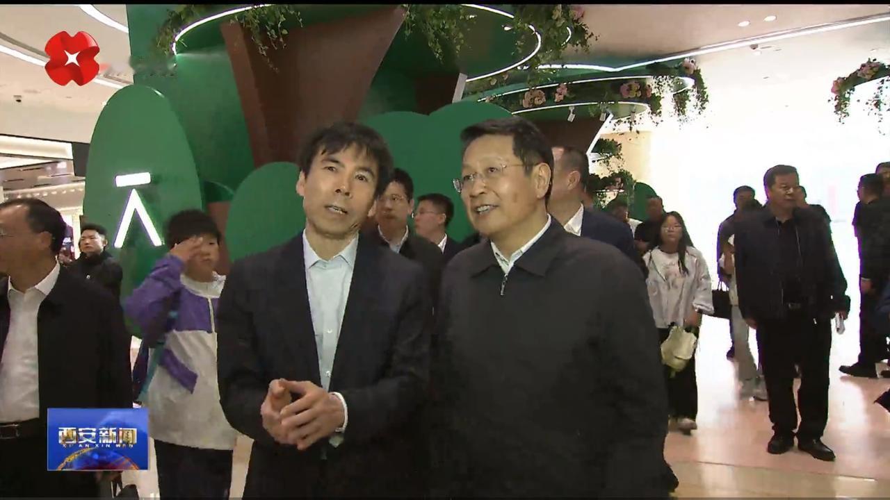 5月9日，到赛格国际购物中心调研。赛格国际购物中心董事长赵贵陪同讲解。

据了解