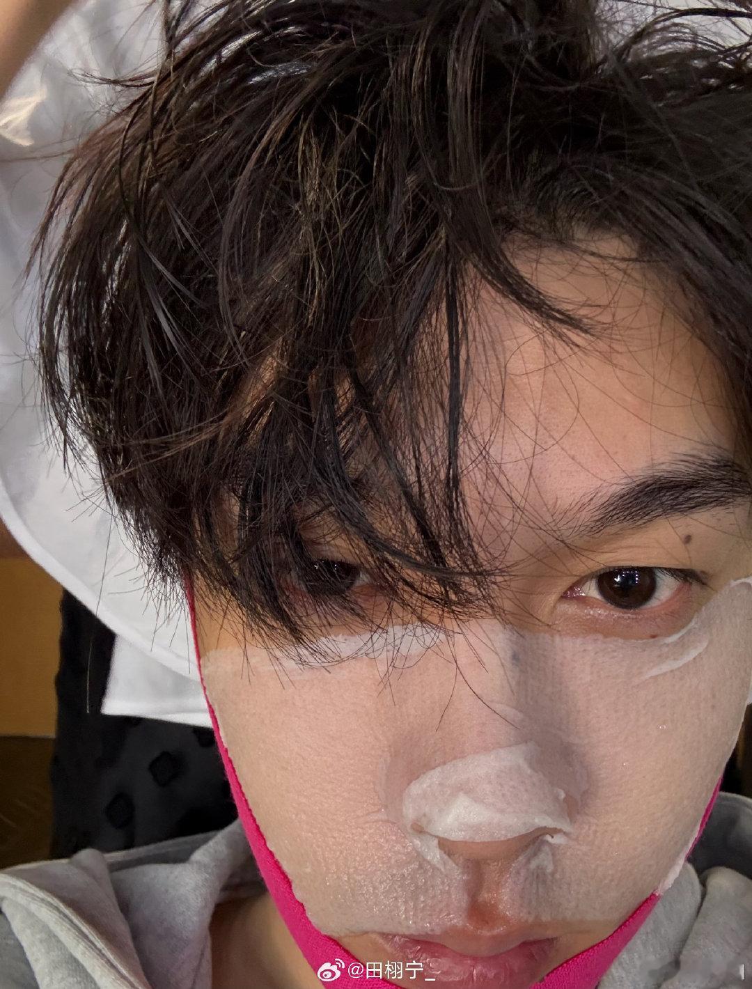 田栩宁晒库存告别一月田栩宁晒库存照告别一月田栩宁晒库存告别一月，原来他的一月这么