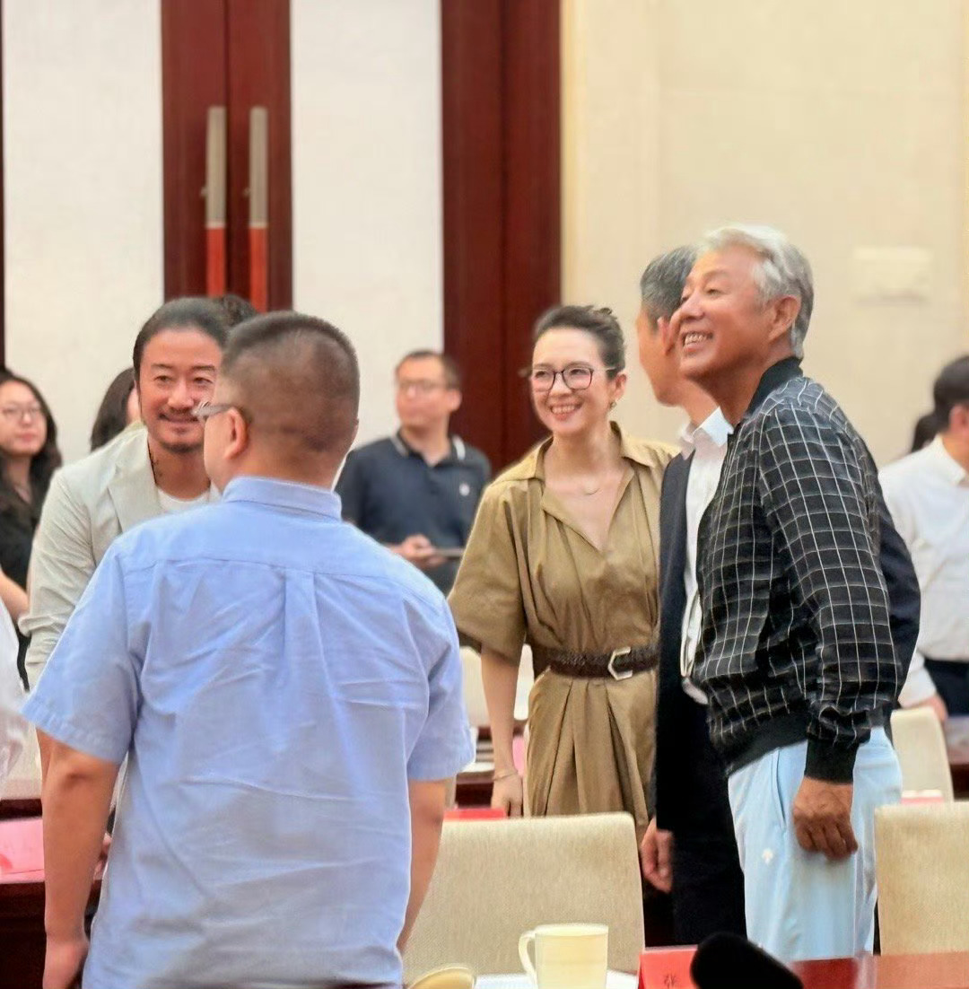 央妈镜头下的章子怡吴京看到了章子怡吴京同框[哇] ​​​