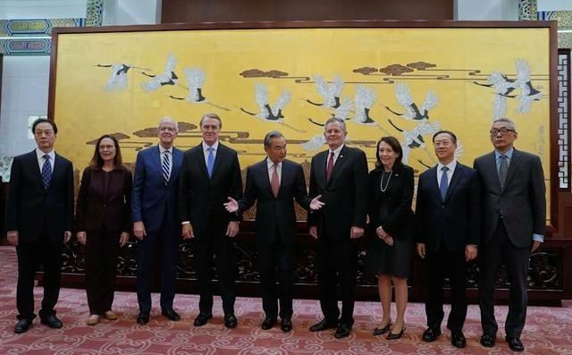 中美两国谈好了，可以说，这一次美国政府派出的代表团访华取得了圆满成功，作为特朗普