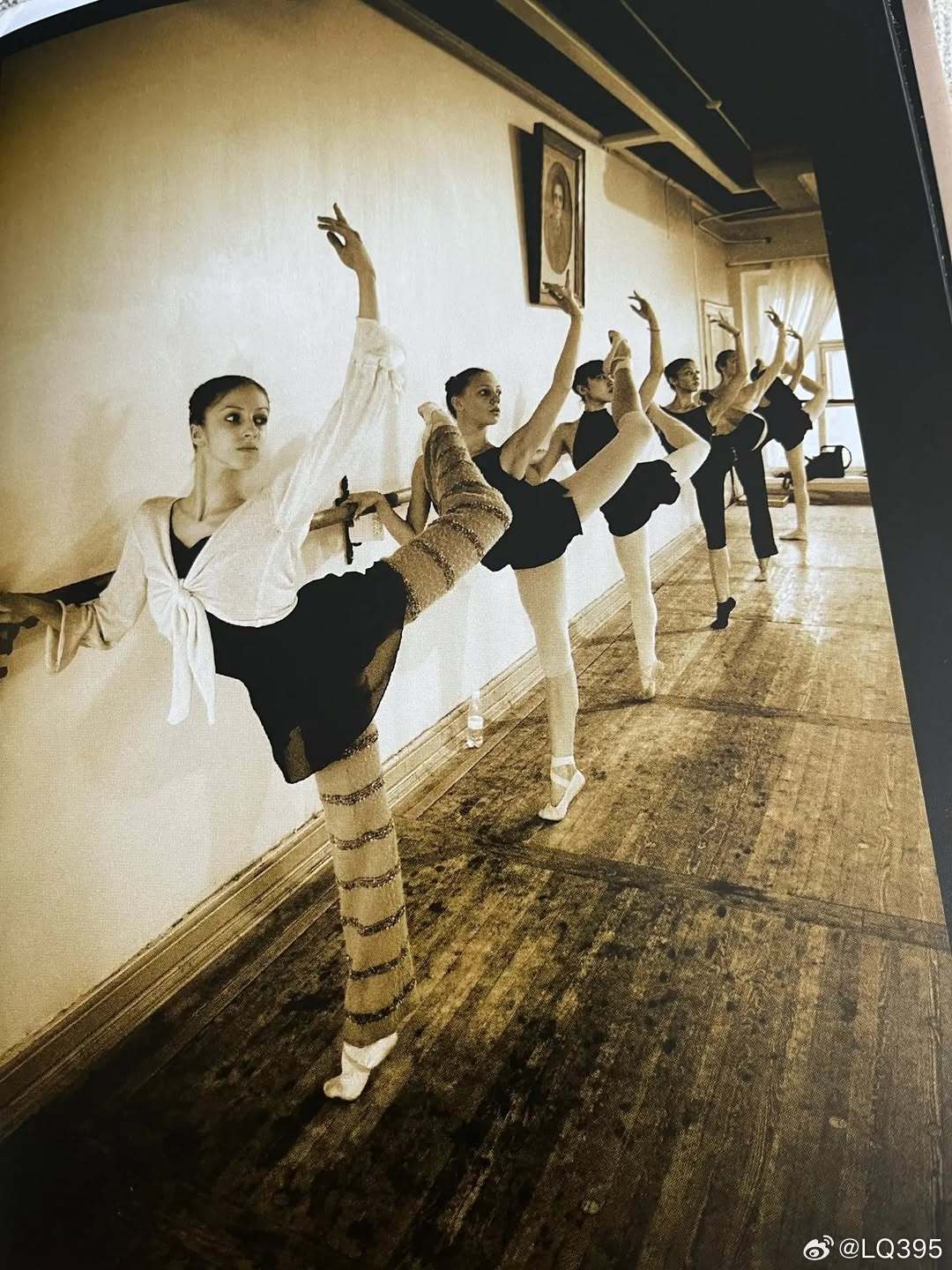 芭蕾摄影书籍，看到了学生时代的Olga Smirnova。Nadezhda Ba
