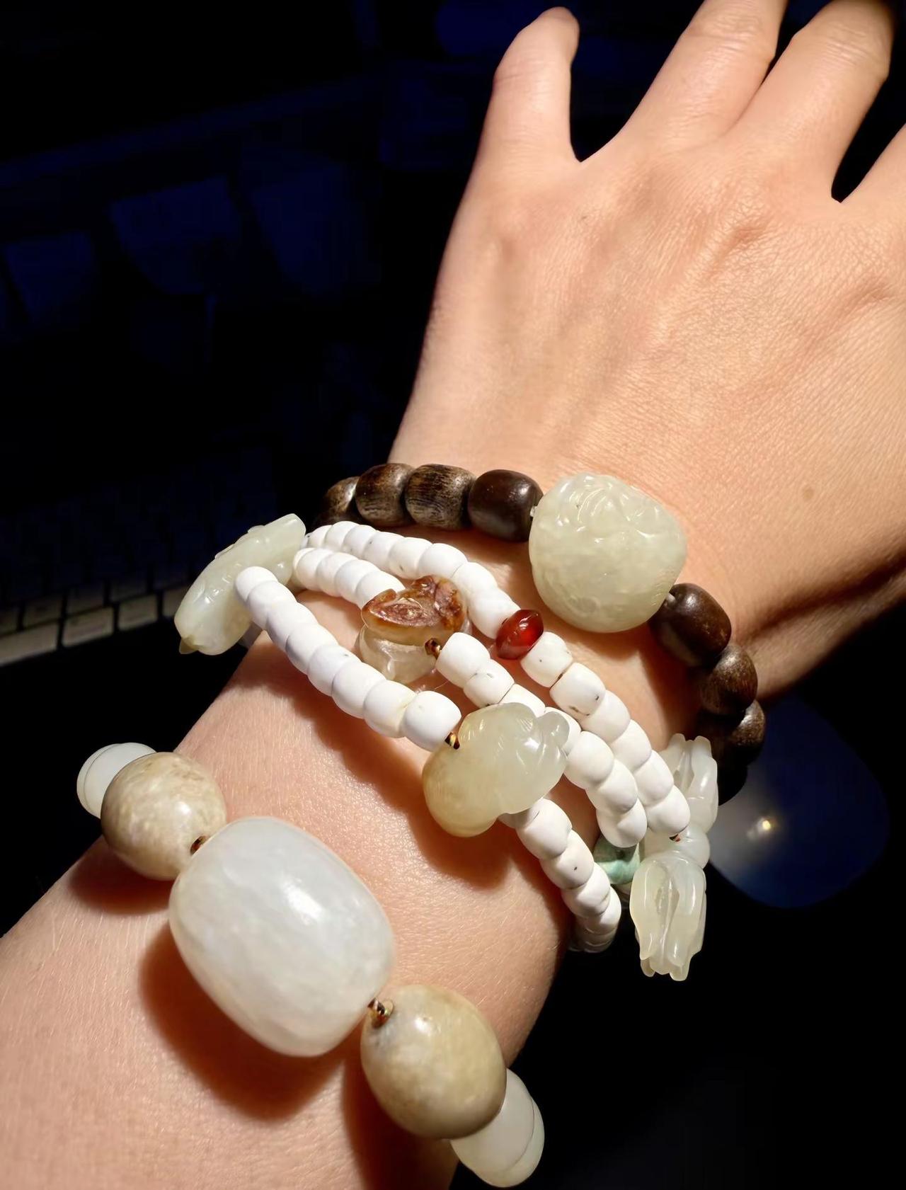 晒出你的串。看看你手上戴了啥👀晒出你的串