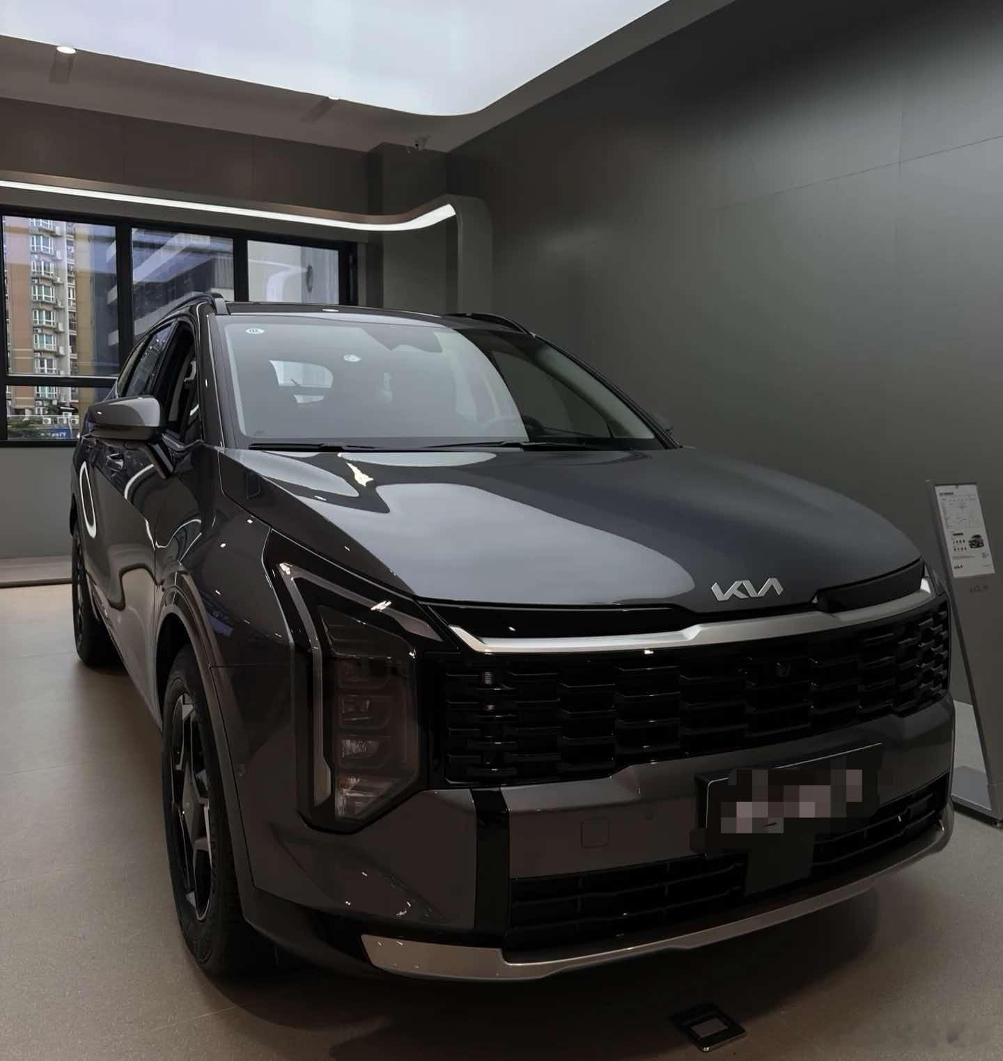 近期打算换一台兼顾家用与业务出行的SUV🚗，抽空到店试驾起亚新狮铂拓界1.5T