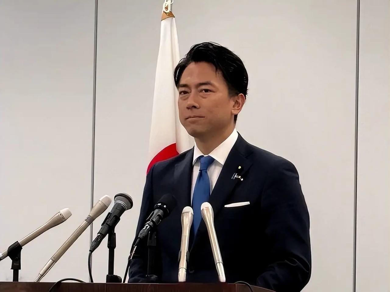 日本开始报复了？五轴联动机床和量子计算配套设备，限制对华技术输出！
 
小泉进次