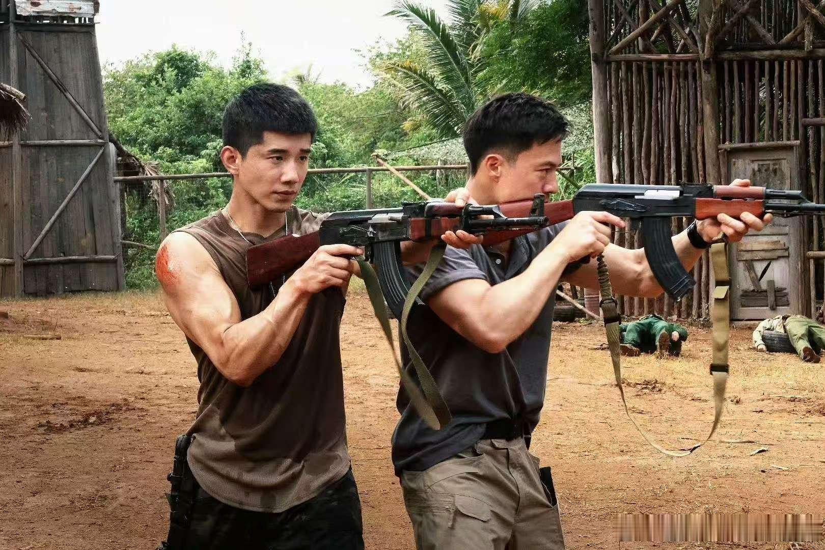 紫金陈选角眼光紫金陈剧集男主身材天花板来了紫金陈选角从不让人失望，赵仁杰身形优越