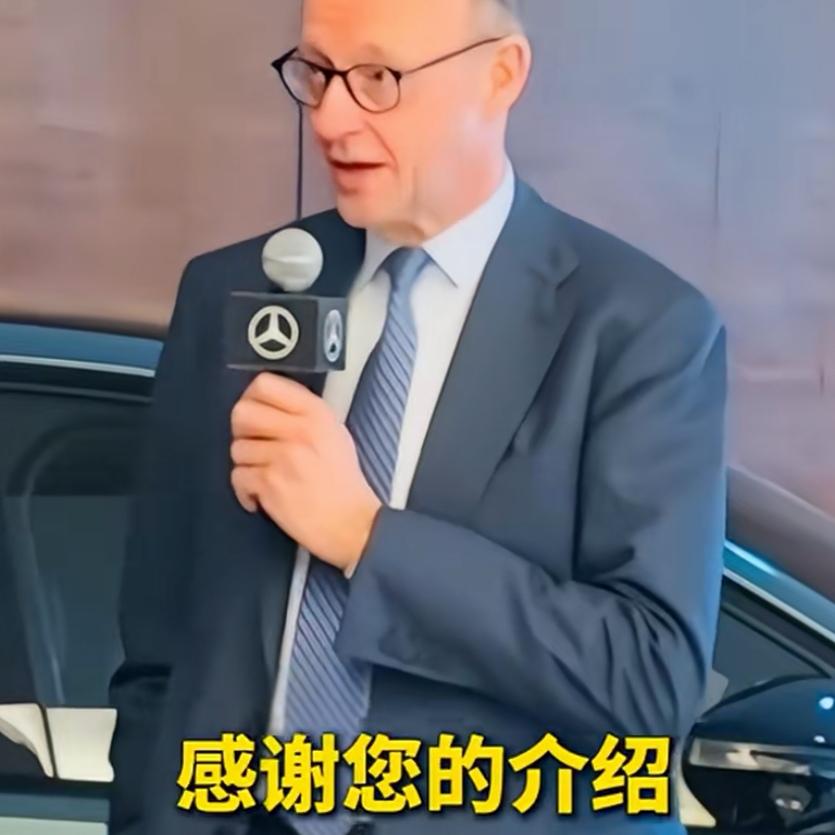 德国总理我是正在中国访问的时候。中国与德国合作服务驾驶系统德国总理莫斯体验了一把