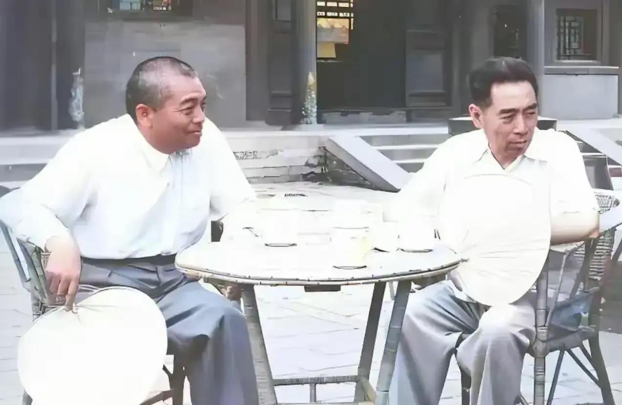 每一次看到周总理和彭德怀那慈祥的面容都难以控制住悲伤的泪水！

文有周总理武有彭