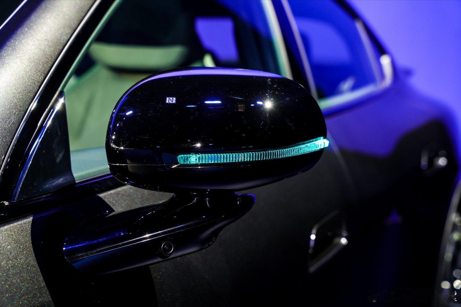 深蓝L06的驾控，是敢开，更是敢放心开！法拉利同款磁流变悬架，里面3-10μm的