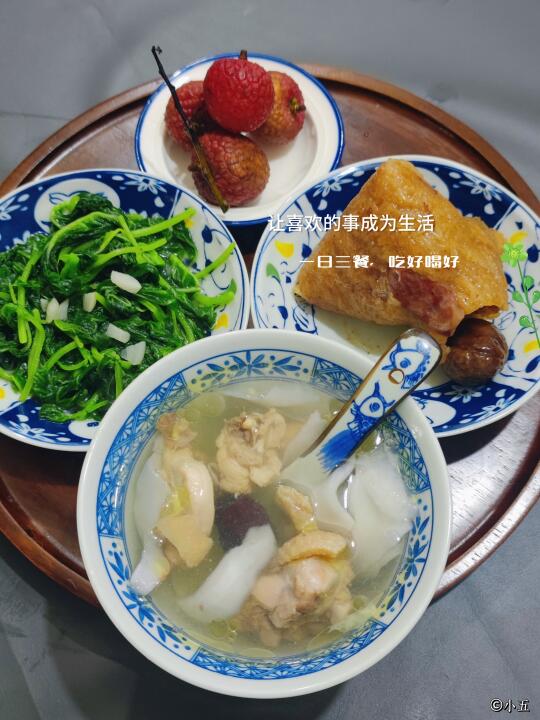今天也有好好吃饭🍽️椰子鸡汤