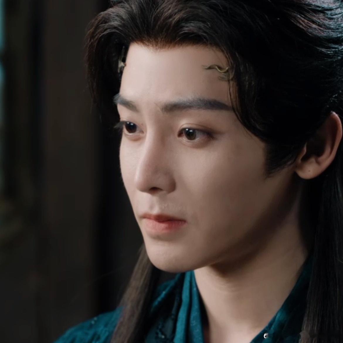 红烨 温柔救命！红烨这反差感绝了！对外是杀伐果断的万妖谷主，对内是对肖瑶满眼宠溺