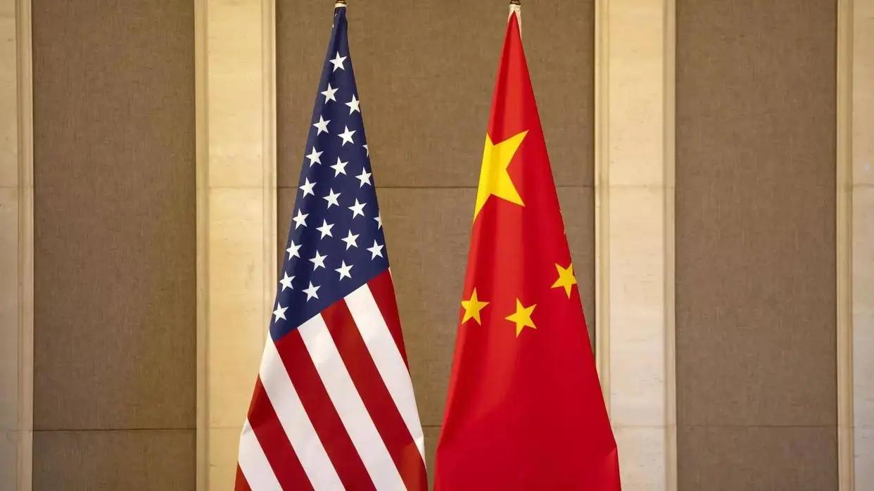 [熊猫]没想到，美国现在对中国使的招，跟当年整垮日本用的手段一模一样！如今他们计