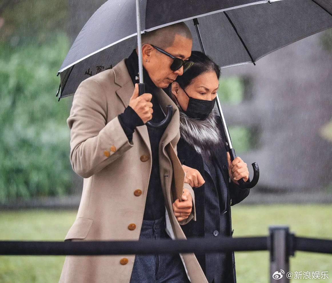 曝子女是大S遗产最终受益人 据台媒，S家友人透露具俊晔目前规划在完成大S遗产继承