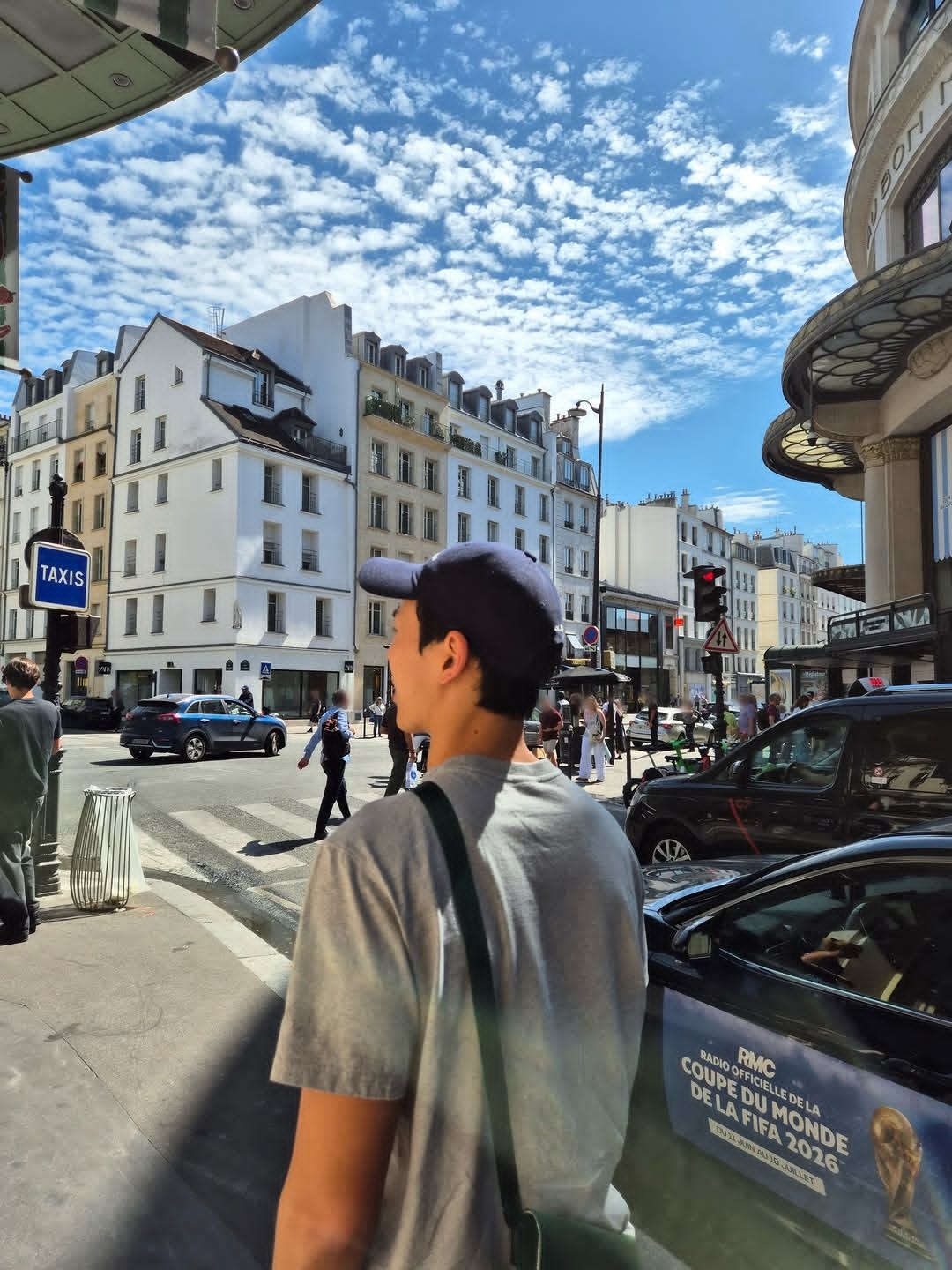 260707 SHOWNU IG更新虽然有点晚了，但依然很漂亮的paris🇫?