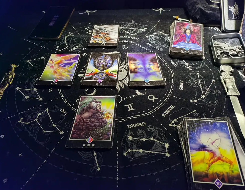与众不同，自带高贵的三个星座天秤座：太过于出众，且与众不同在天秤座这类人身上，从