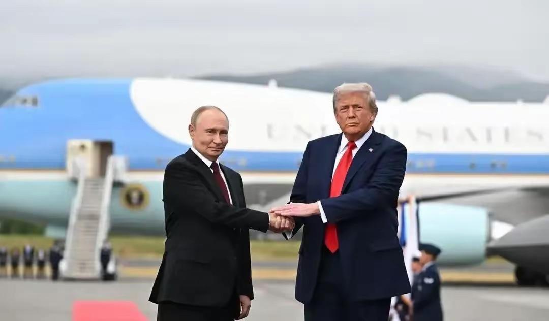 特朗普已邀请印度，越南，俄罗斯加入和平委员会，唯独没邀请中国。

1月19日俄罗