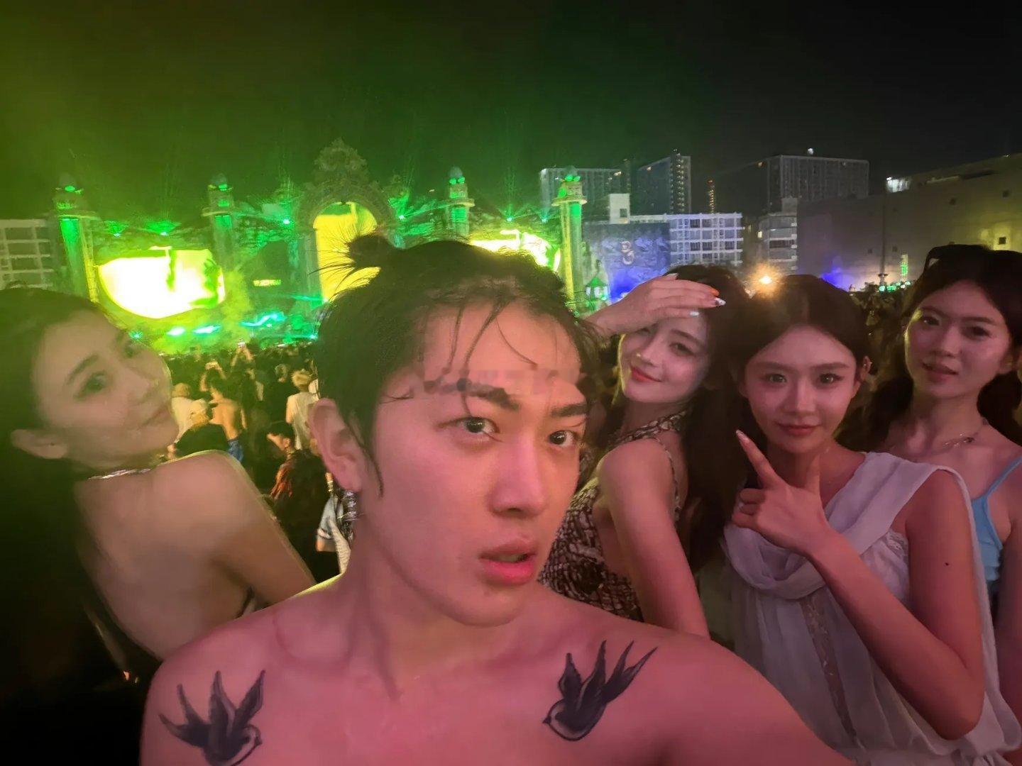 牌牌琦去泰国的时候就根小伊伊离了…… 亏妻者百财不入 
