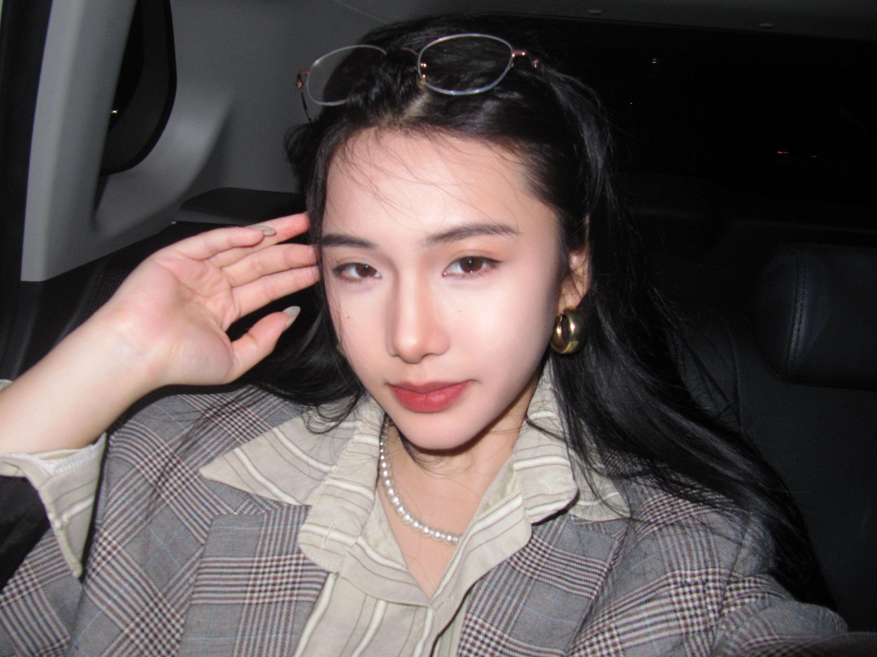 我比以前脾气跟大了 你猜我打不打死你。