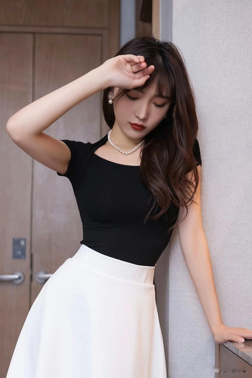 这是我听过，最释然的一段话，来自允许一切发生，有的人22岁结婚，25岁离婚，有的