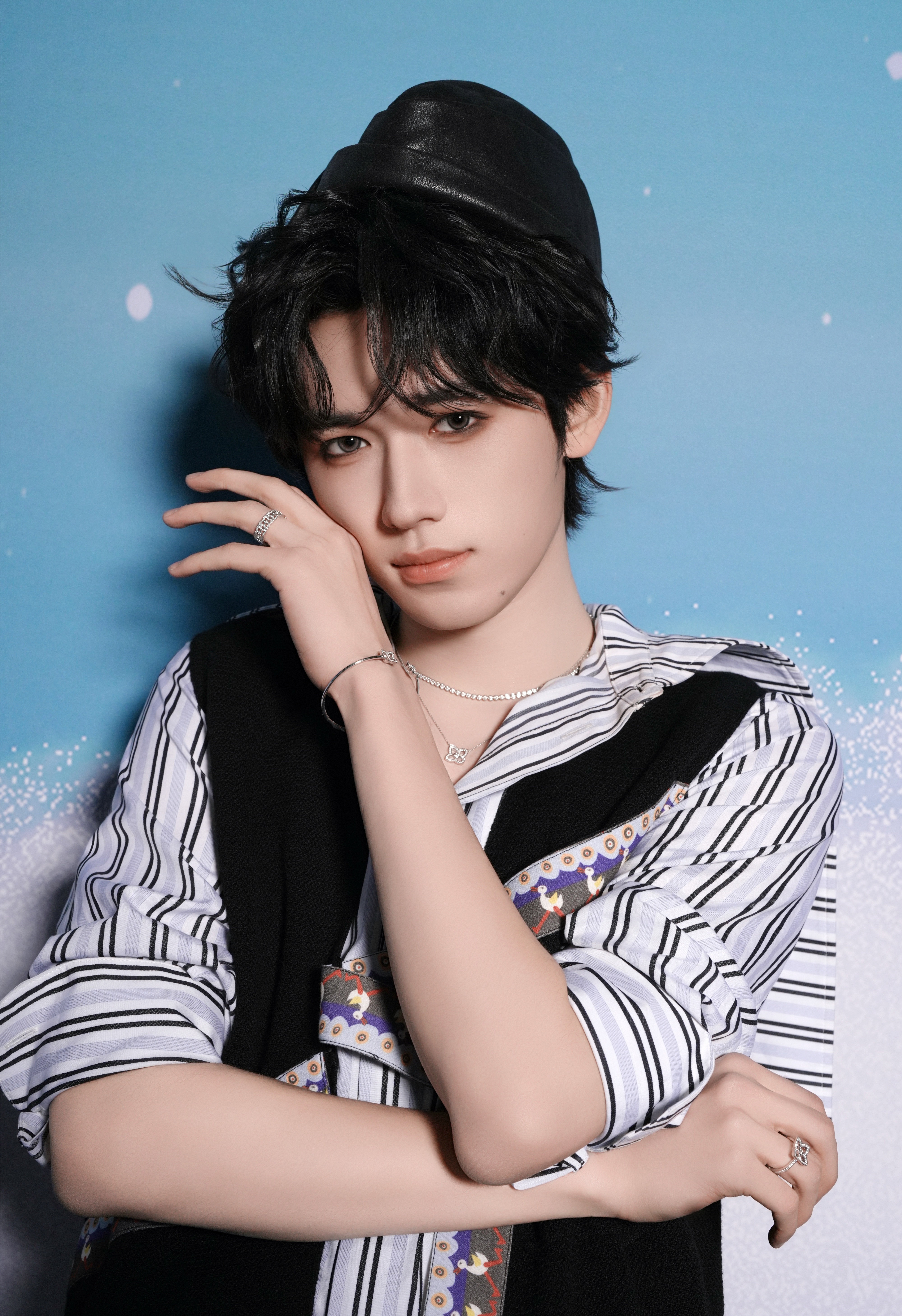 宋亚轩 × 新歌「无趣生活指南」宣传 LookVALENTINO Resort 