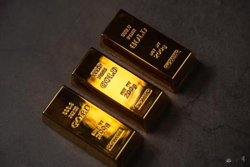 📈黄金冲上4000刀了！老铁们，我之前咋说的？黄金必须涨到你服气为止！😎
