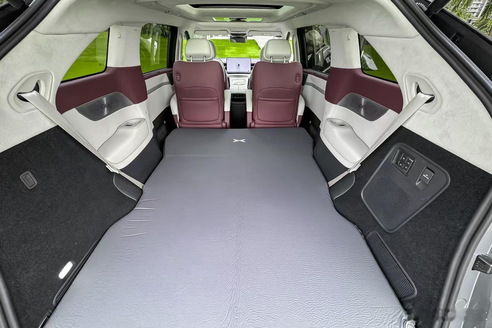 小鹏X9增程版不仅续航长，空间还很大！新款小鹏X9首发电动三折叠这次的小鹏新款X