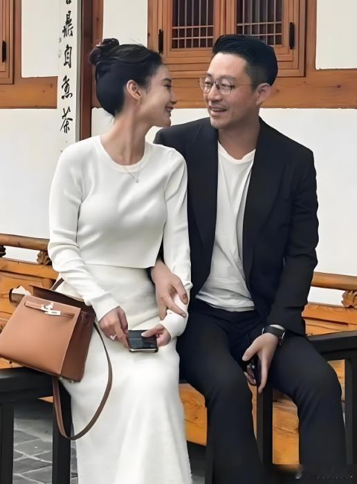 #汪小菲祝自己早生贵子# 爱新觉罗汪小菲在今年中秋的愿望是之际早得贵子。大S不是