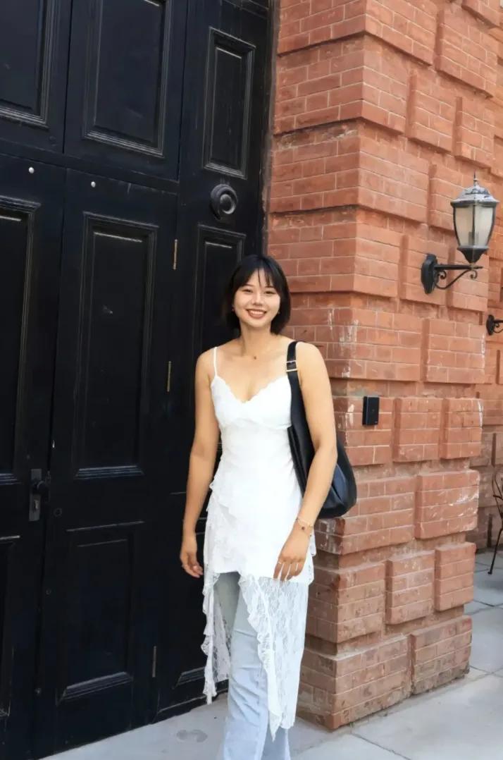 中国女排龚翔宇最新生活照，真的越来越漂亮了

最近，中国女排的明星球员龚翔宇晒出