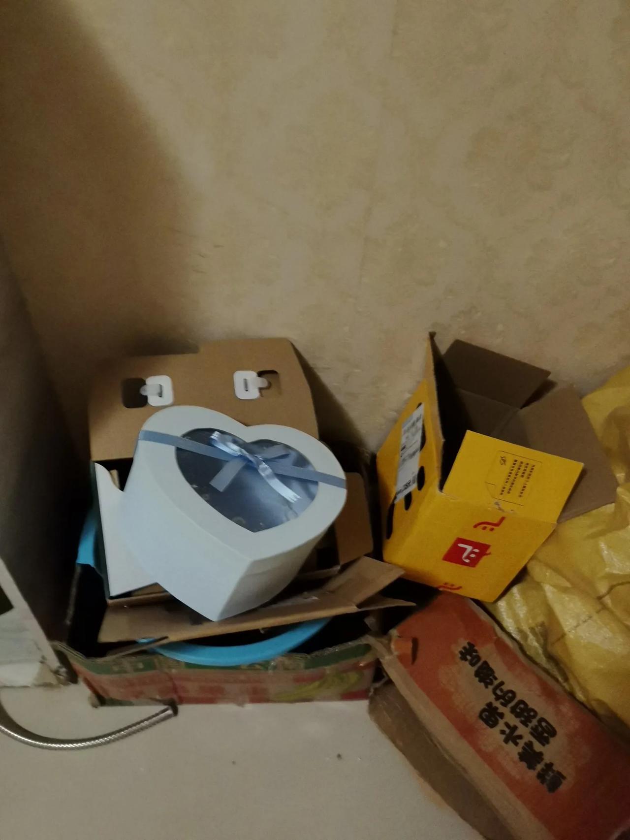 生活中能够用到的东西其实是很少的，但似乎杂乱无章是每个家庭的普遍现象，看看有和我
