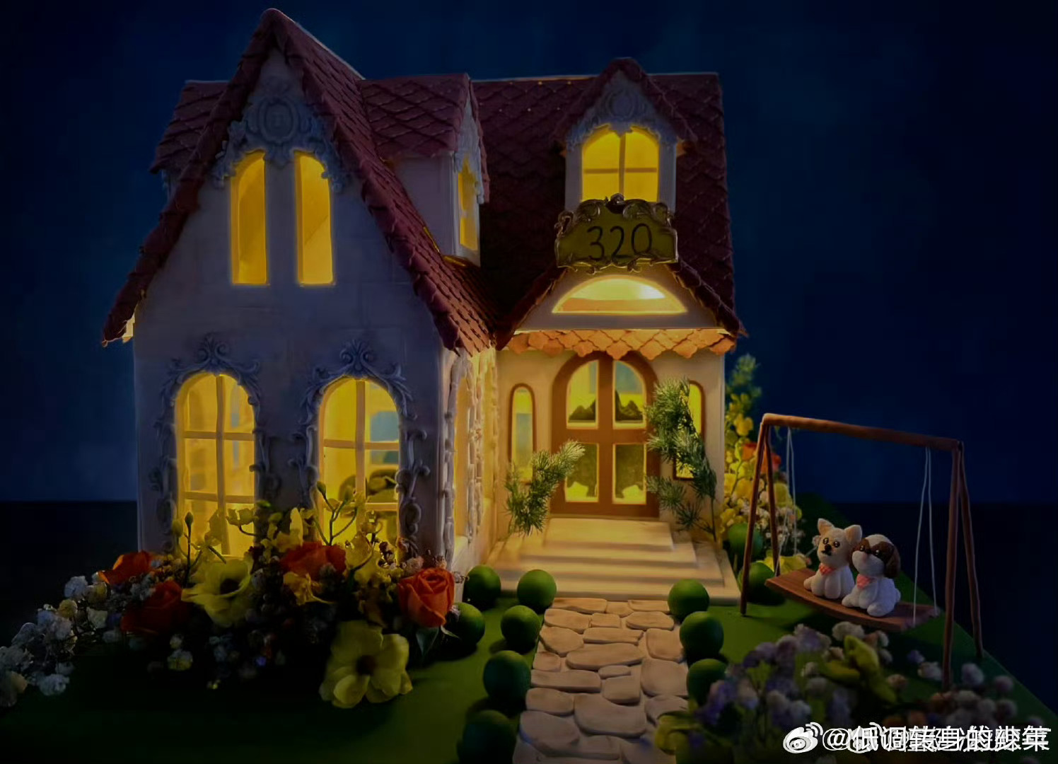 檀健次晒蛋糕又一年～檀健次晒的蛋糕是房子，这是把炭火当家人，檀健次好宠！担檀健次