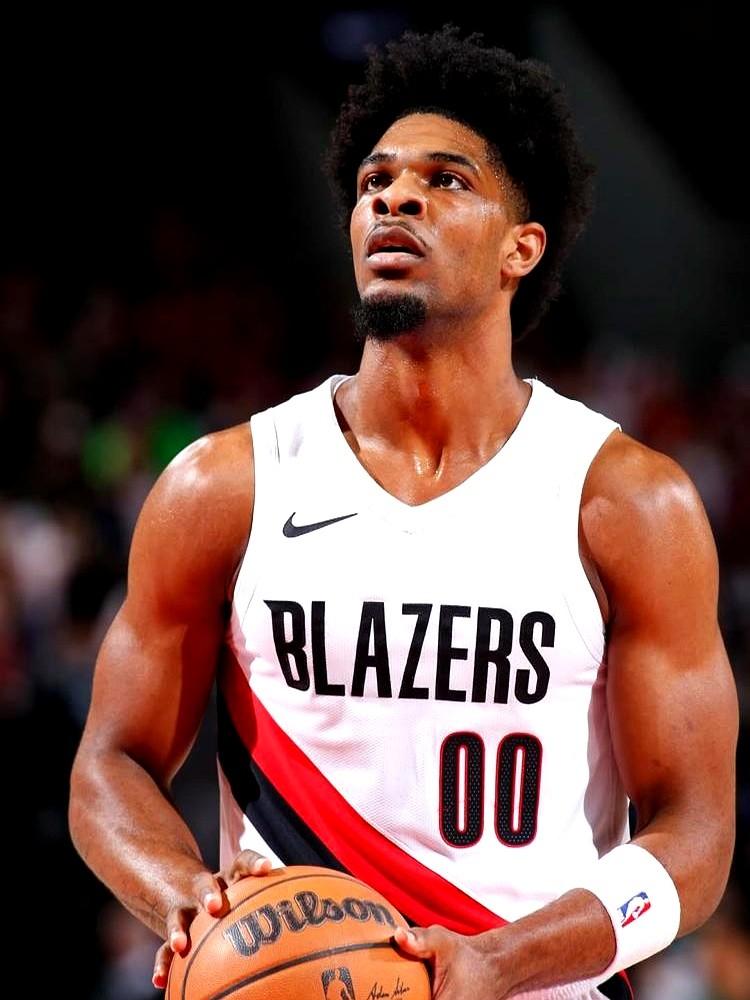 开拓者这年轻人，真硬气！

赛季初亨德森被批打球太“独”，效率也不行。教练比卢普