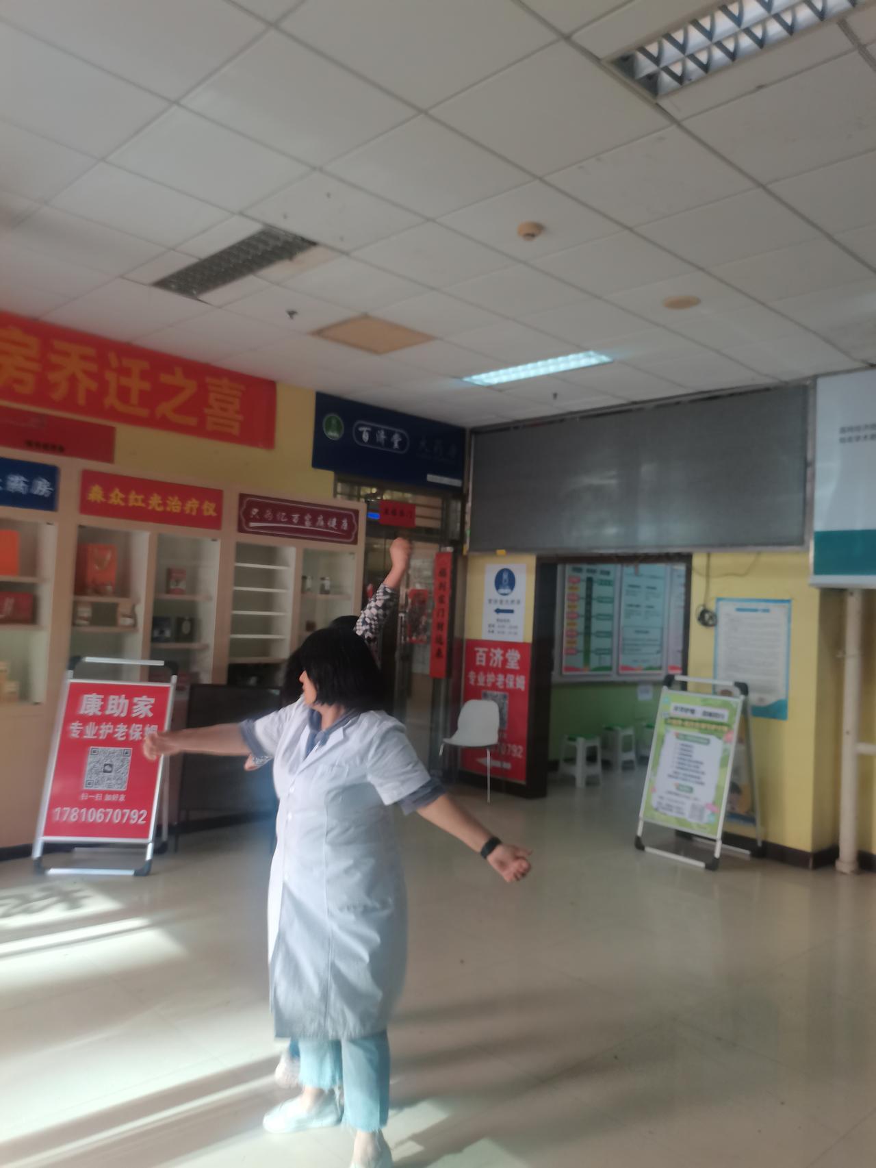 医生是学历重要,还是经验重要?医生最重要的是经验重要，凭着职业习惯，每当见一个人