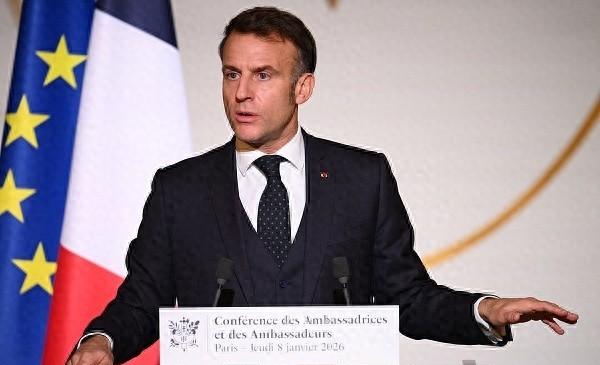 马克龙：首批法国士兵已抵达格陵兰岛。
法国总统马克龙今天说，第一批法国士兵已经到