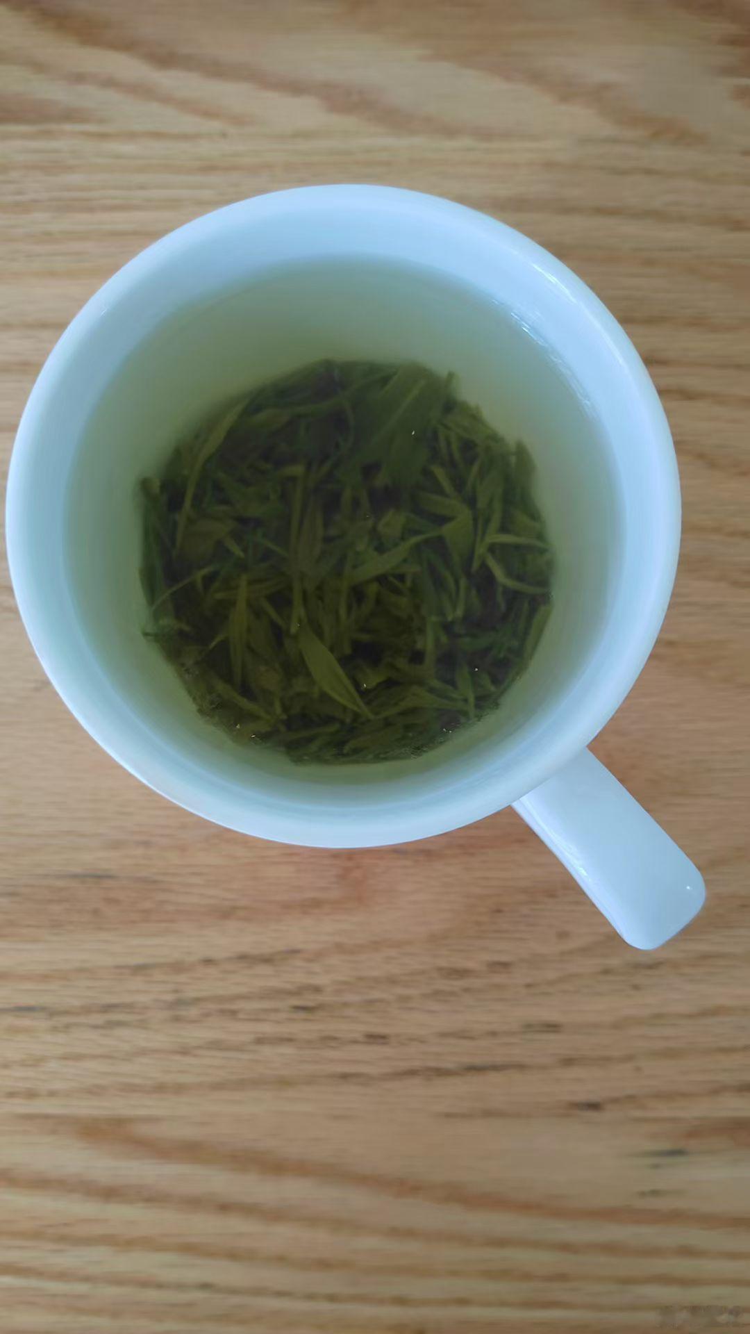 “说话有三个目的，一是让别人高兴，二是可以让别人帮你一把，三是可以让自己赚钱。”