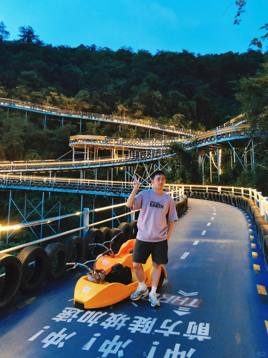 在杭州❗超爽❗3000米悬崖落日飞车~~