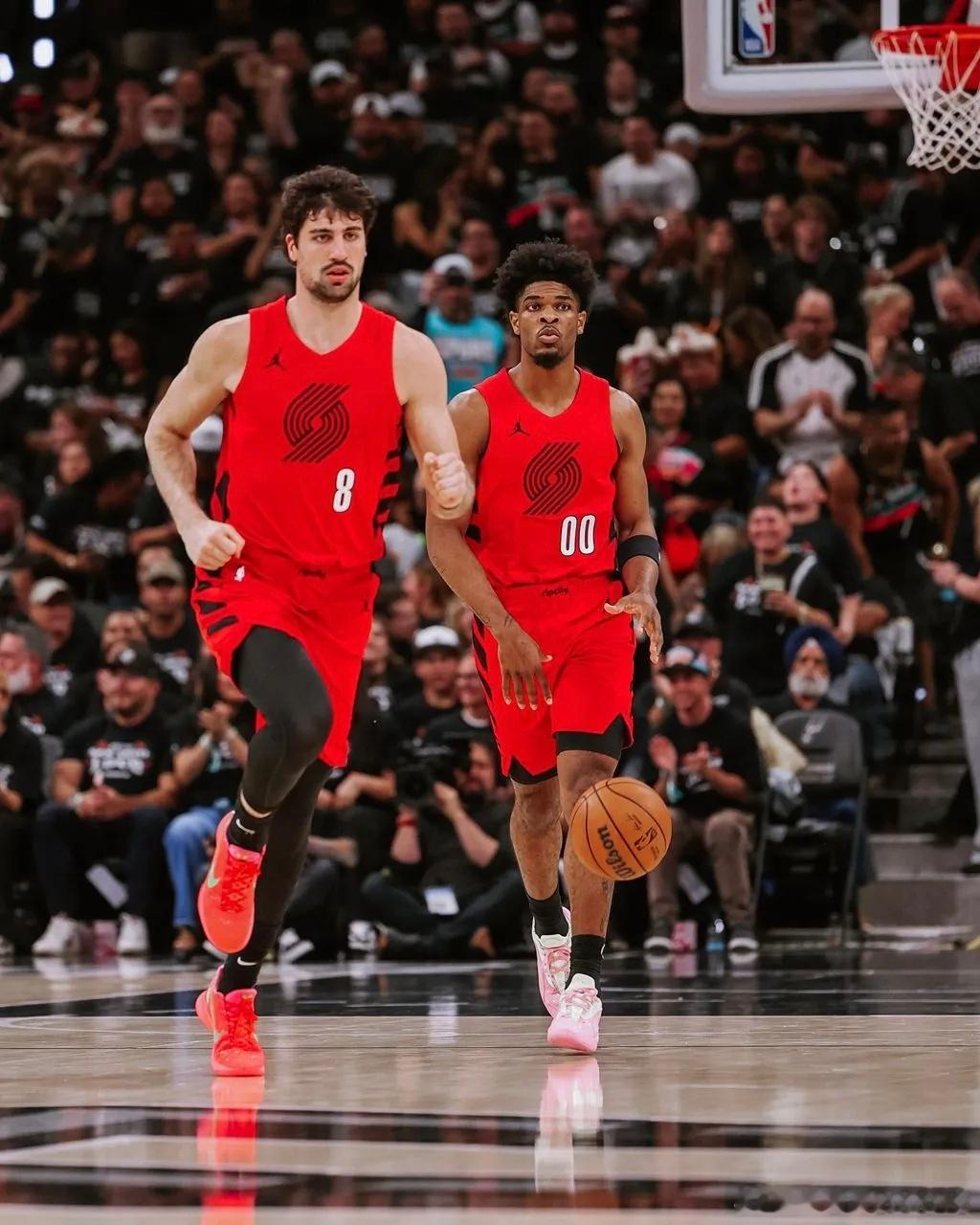 NBA季后赛🏀西部首轮第五场:开拓者95比114惨败马刺，系列赛以总比分1比4