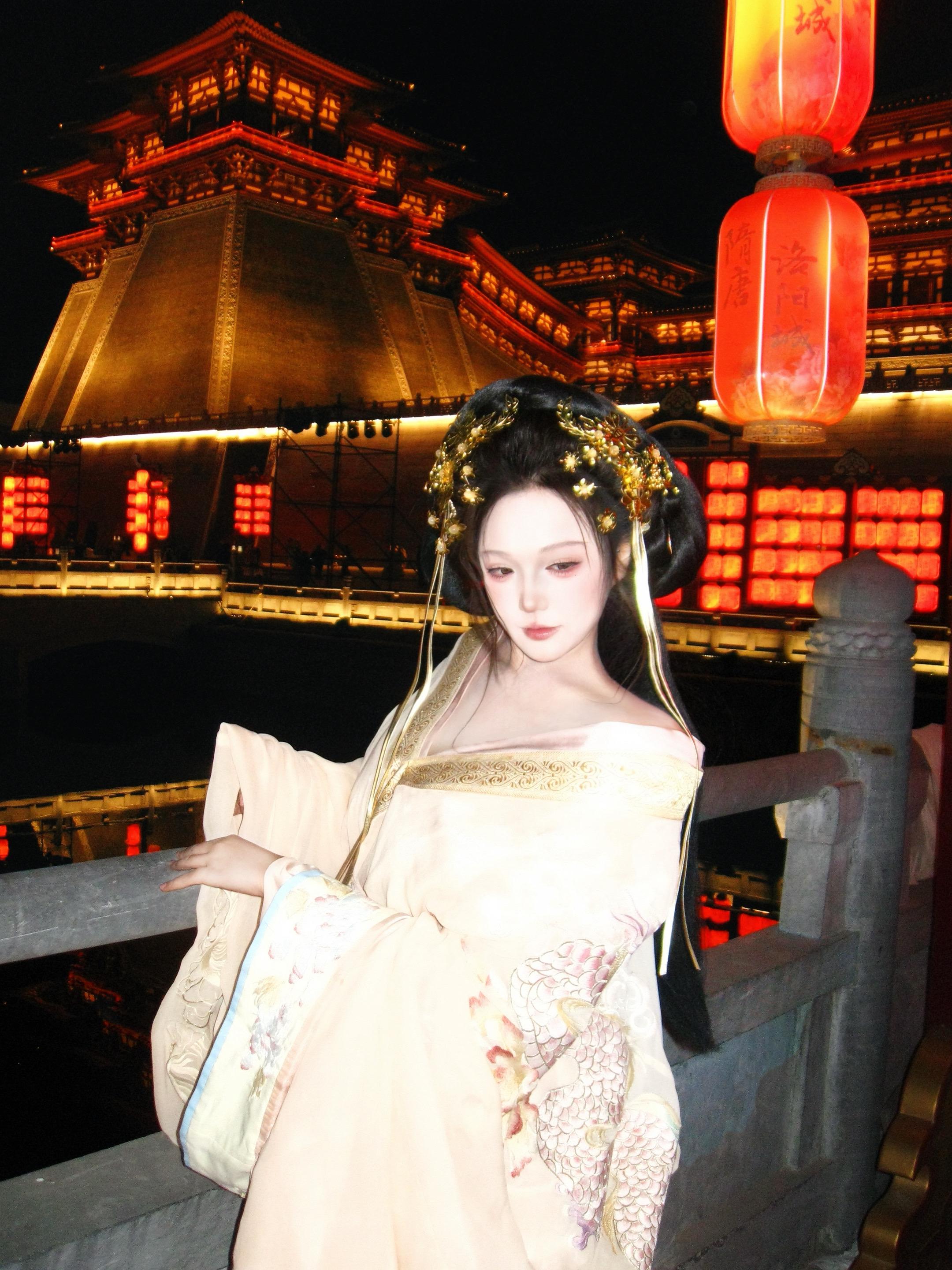 “我欲等你 又何惧一两个春秋”