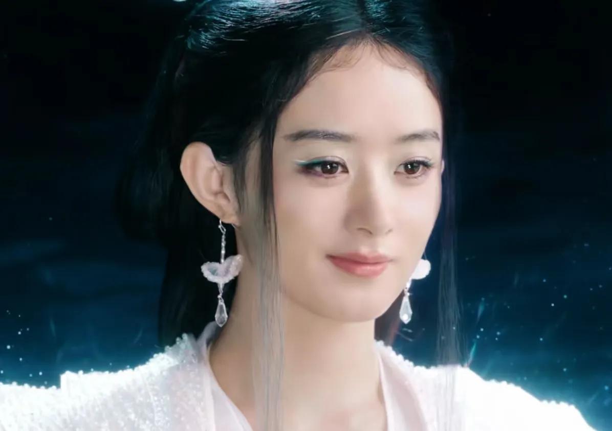 不是真爱粉真看不完这剧。
逍遥真的烂尾了，低开也低走，前面后面都不得，中间一般般