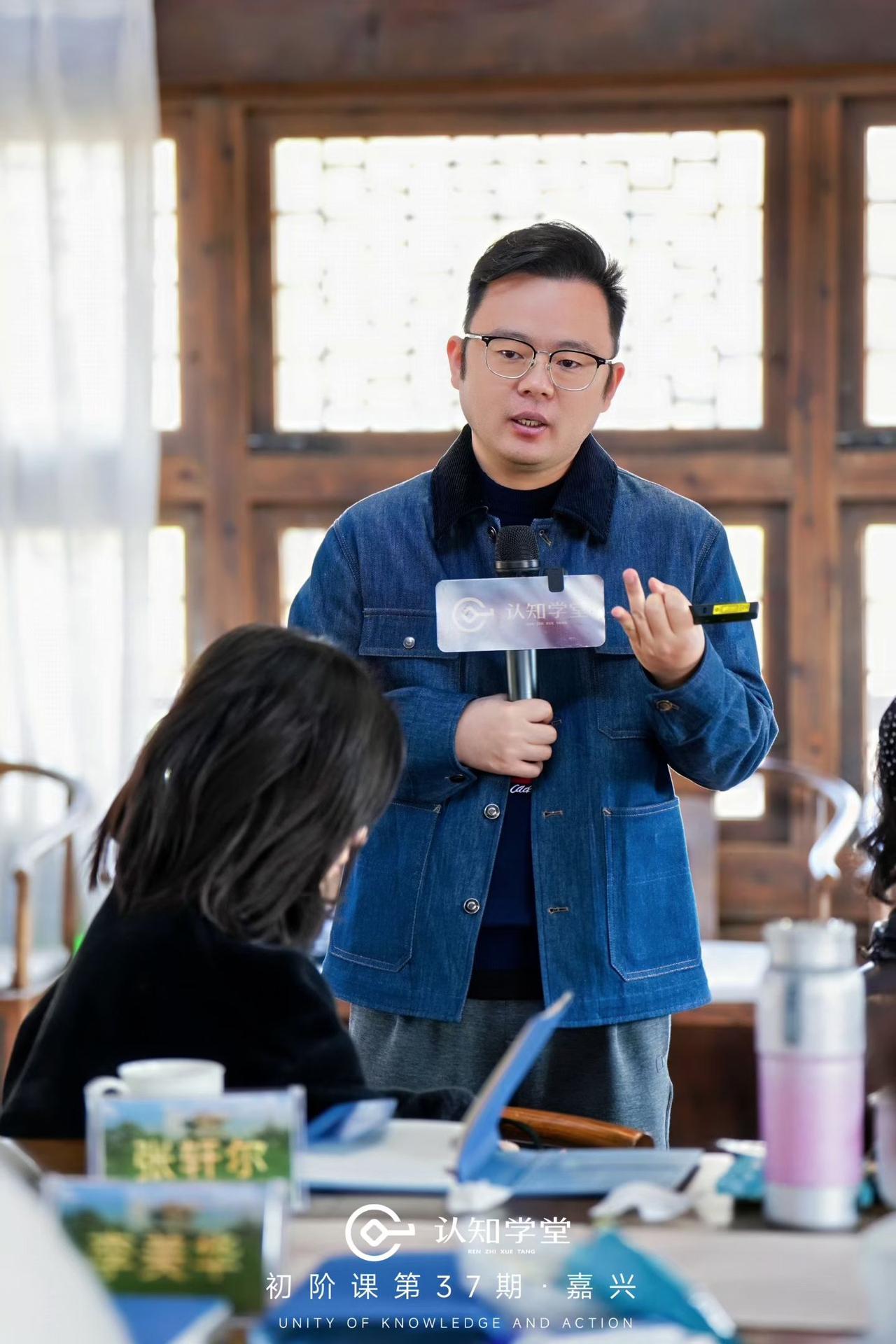 很多人还不知道我们正在面临一场什么样的危机！现在出生人口跌破800万意味着什么？